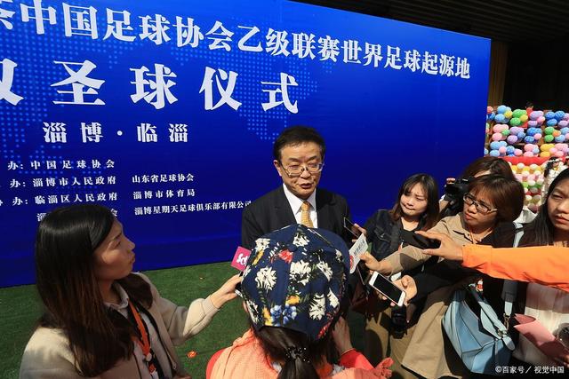 皇马夜间双签新援！穆帅重塑防线，下赛季西甲挑战巴萨